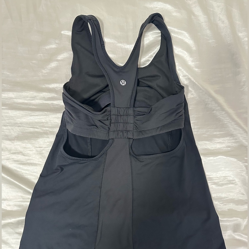 Lululemon top